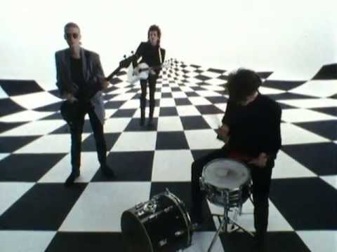 Poptone (Bauhaus, Love and Rockets) extend North American tour