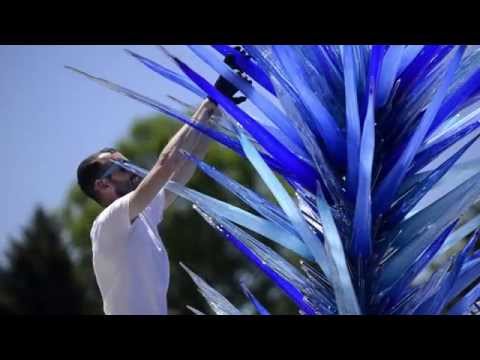 dale chihuly revolutionary glass