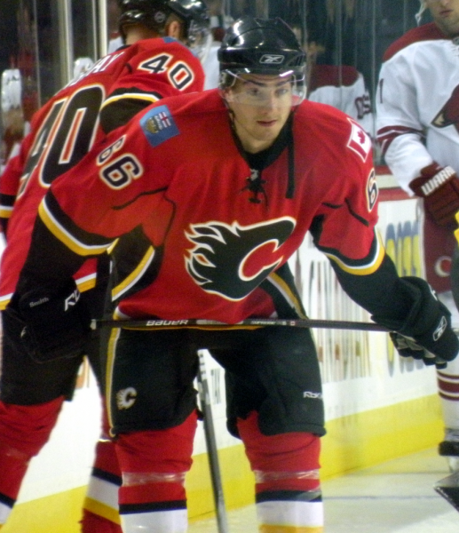 Flames hammer Canadiens 6-2 - AXS