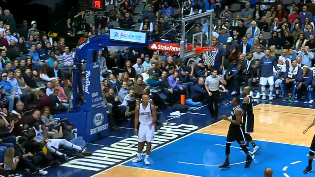 Brooklyn Nets benefit from strong third quarter in beating the Mavericks 104-94