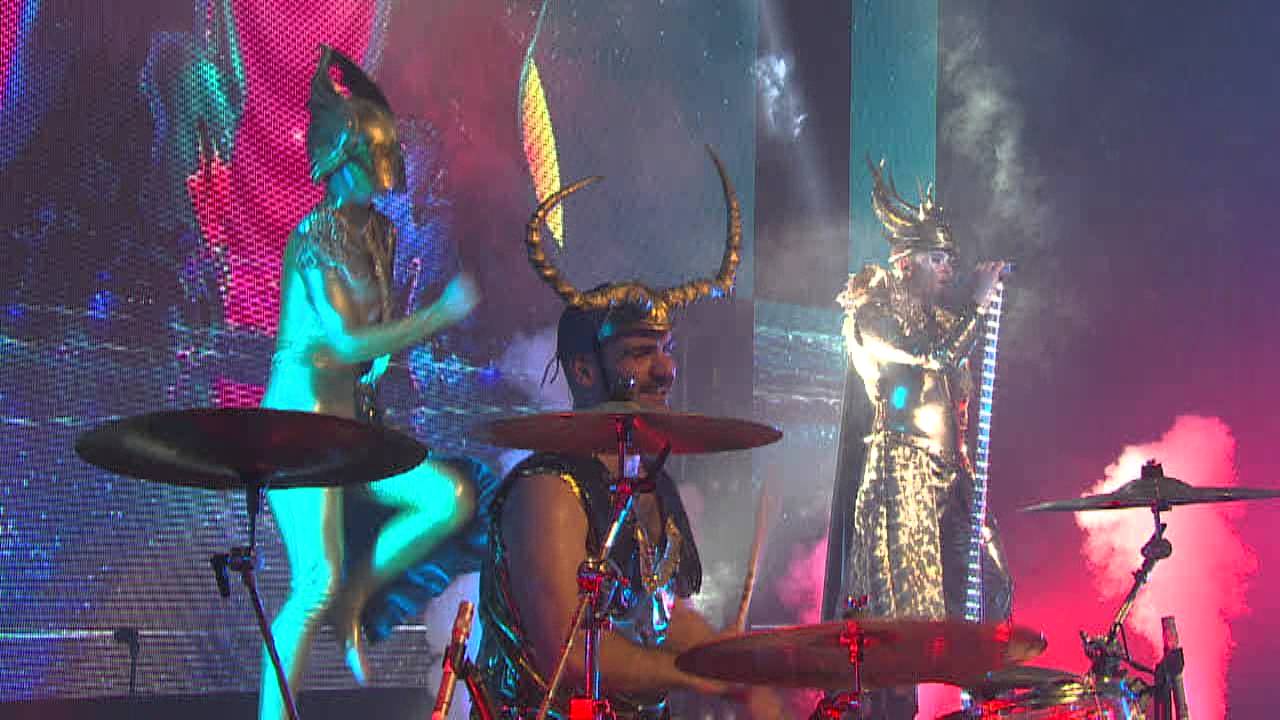 5 best Empire Of The Sun lyrics