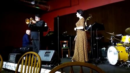 Dmitri Matheny Group with Holly Pyle raises rafters on jazz-pop