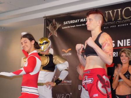 D'Alelio fights Modafferi at Invicta FC 23
