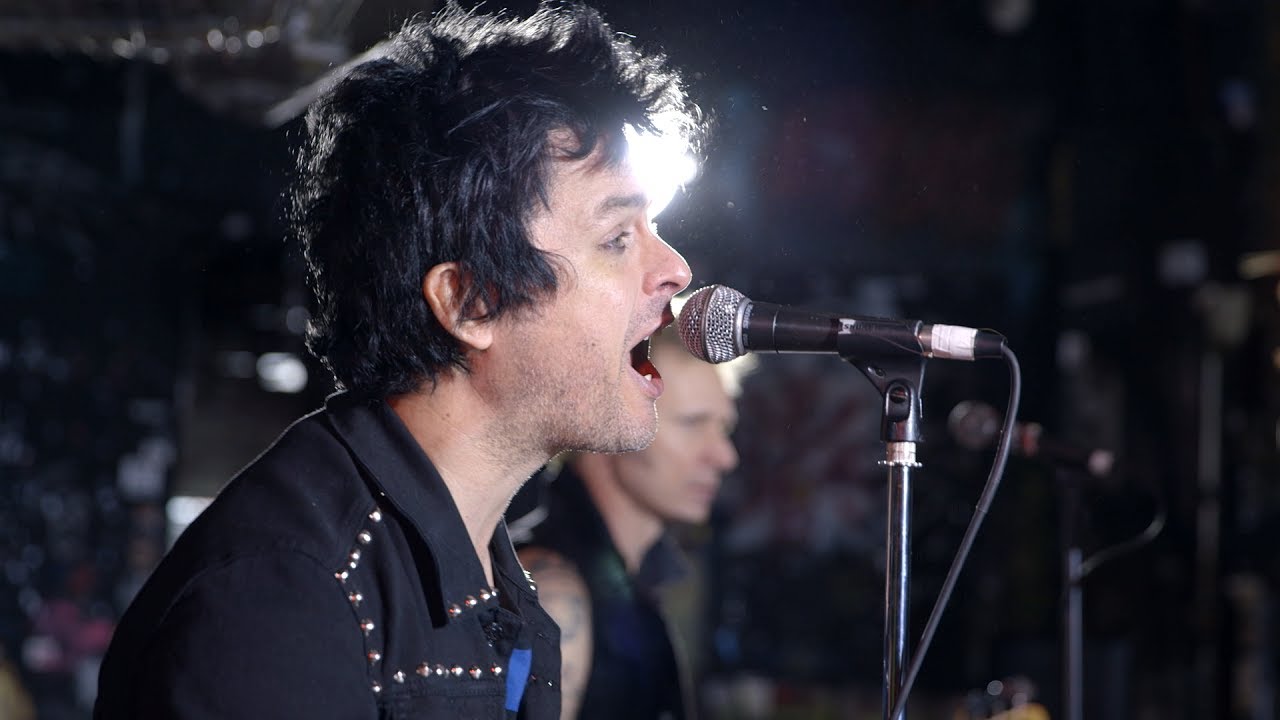 Watch Green Day revisit their past in 'Revolution Radio'