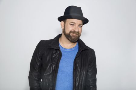 Interview: Kristian Bush Discusses Infectious New Single, 'Sing Along'
