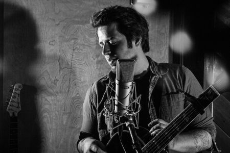 Interview: Lee DeWyze discusses new single, 'The Breakdown' and touring