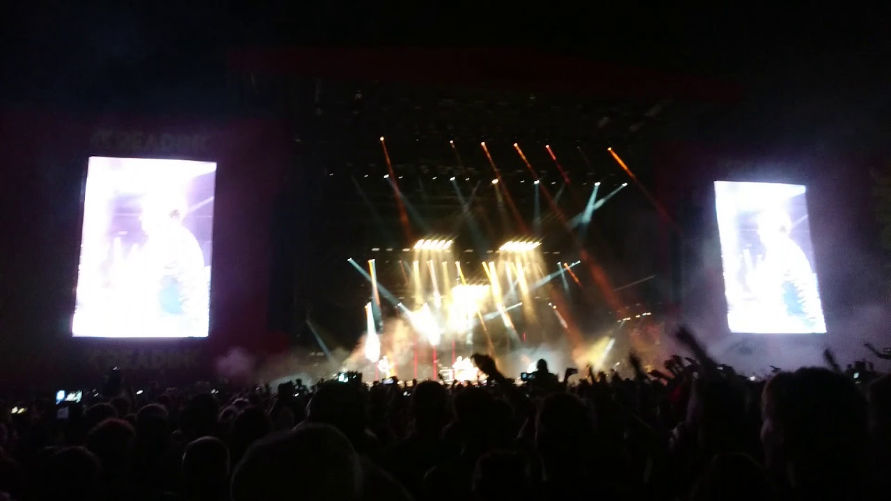 Brian Johnson sings AC/DC material for first time since hearing loss diagnosis