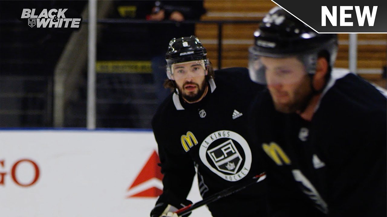 Revamped LA Kings begin quest for the Cup with 2-0 win over Flyers