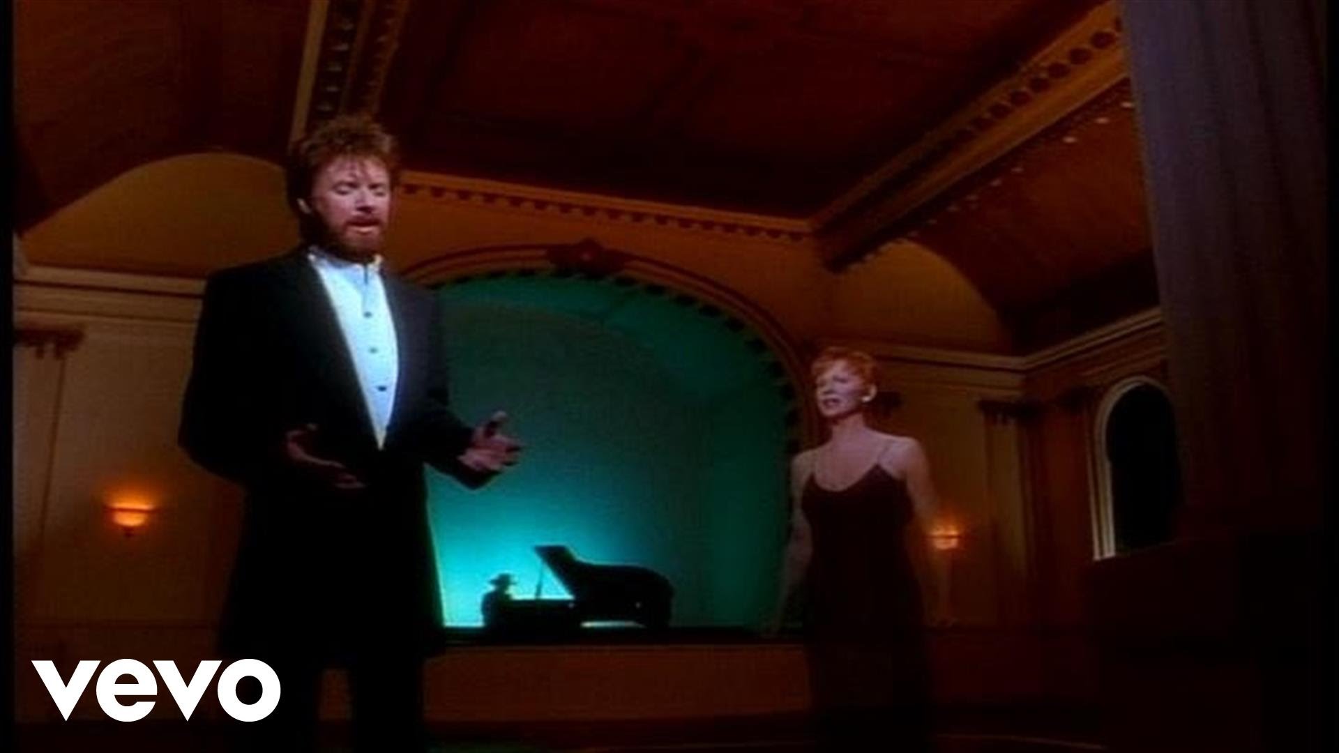 Reba McEntire and Brooks & Dunn extend Las Vegas residency through 2017