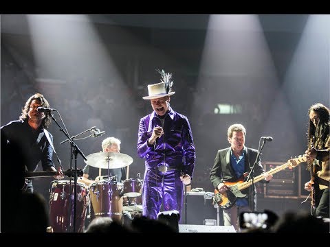 Tragically Hip to release documentary and farewell concert film in December