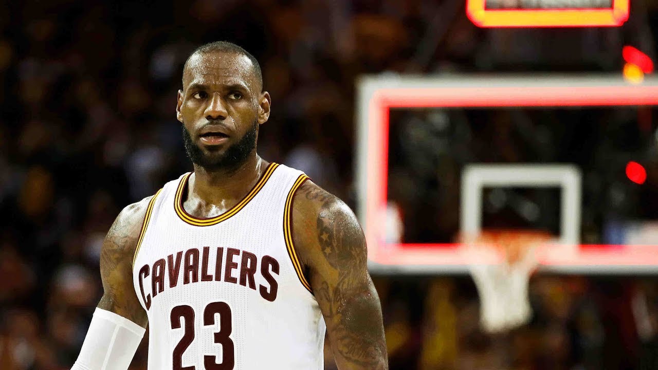 LeBron James captures NBA All-Star voting lead
