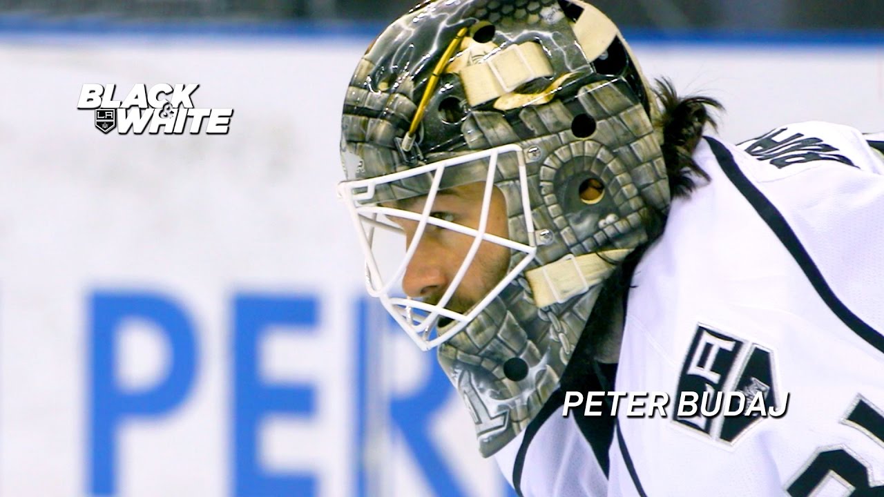 LA Kings acquire Budaj from Lightning