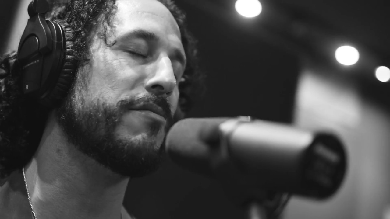 Interview: Americana artist David Rosales on new album 'Brave Ones' and 'Lift Your Hands' video series