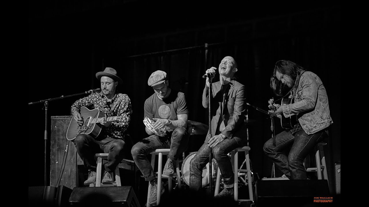 The Fray and Tracksuit Wedding set for Sing It To Me Santa event at the Ogden