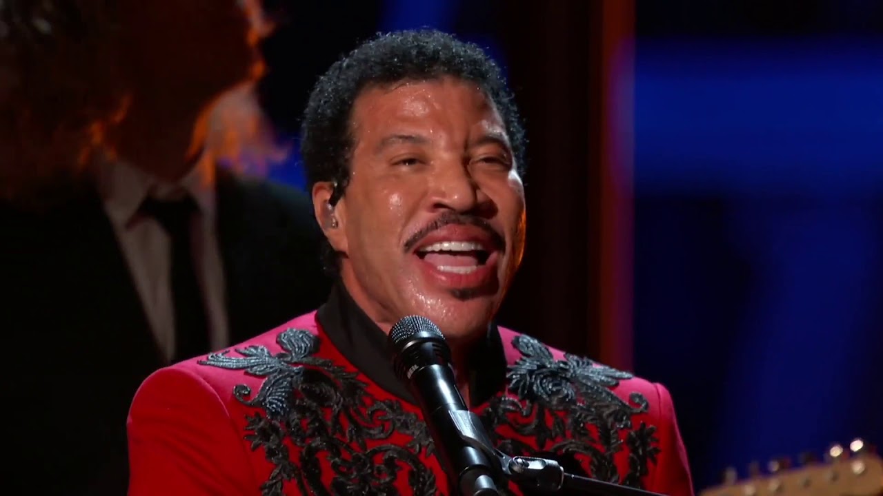 Lionel Richie Bringing 2019 Us Summer Tour To Red Rocks Axs Lionel Richie Bringing 2019 Us Summer Tour To Red Rocks