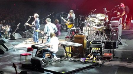 Watch: Eric Clapton brings out John Mayer at Budokan